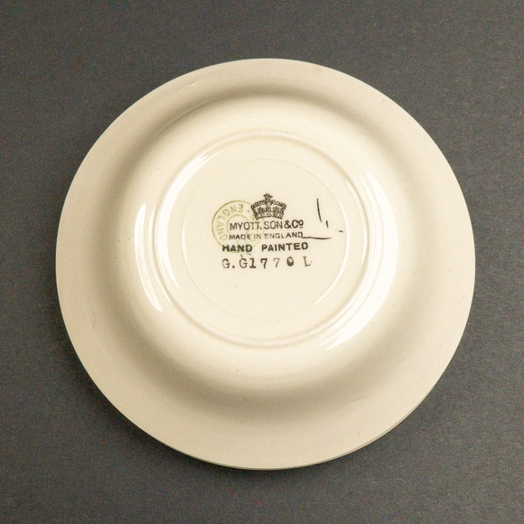 Set of 4 vintage Myott Son & Co Dessert Bowls - Picture 5 of 6